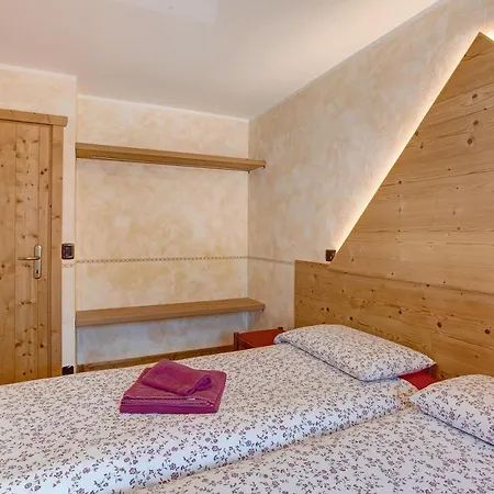Apartment Dei App 2